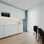 Shortstaypoland Kasprzaka Daire *