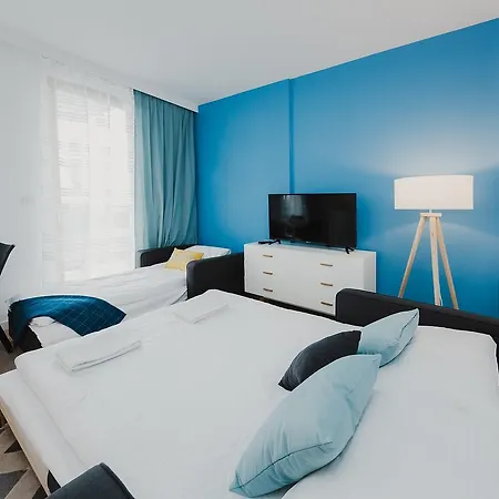 Shortstaypoland Kasprzaka アパート *